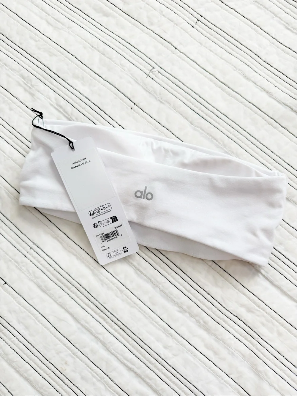 NWT ALO Yoga Airbrush Bandeau Bra White size XS